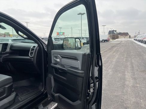 Used 2022 RAM 2500 Big Horn image 13