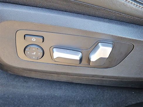 Used 2023 BMW X5 xDrive40i w/ Premium Package image 25