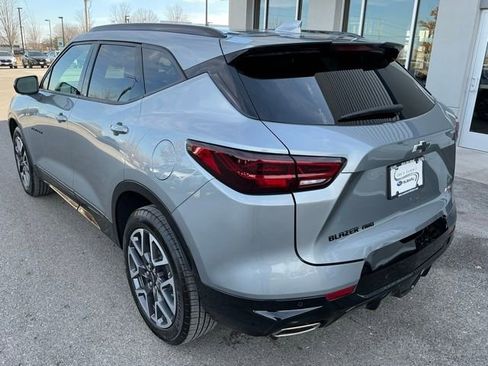 Used 2025 Chevrolet Blazer RS image 2