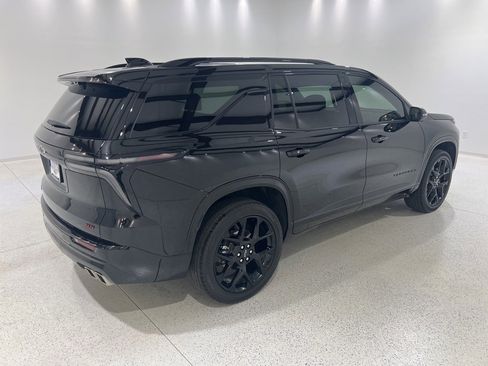 Used 2024 Chevrolet Traverse RS image 5