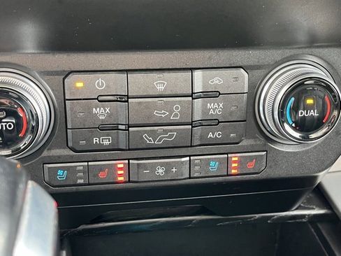 Used 2019 Ford F150 Platinum w/ Technology Package image 42