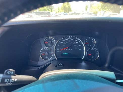 Used 2023 Chevrolet Express 2500 w/ Driver Convenience Package RWD image 20