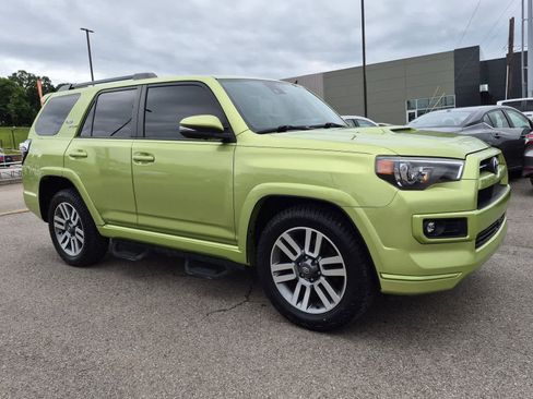 Used 2023 Toyota 4Runner TRD Sport w/ Technology Package RWD image 2