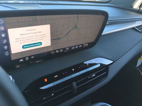 Used 2025 Buick Enclave Preferred image 14