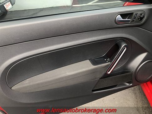 Used 2014 Volkswagen Beetle 1.8T image 9