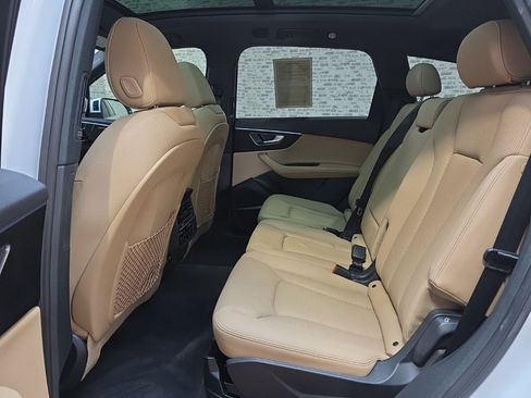 Used 2023 Audi Q7 3.0T Prestige w/ Prestige Package image 17