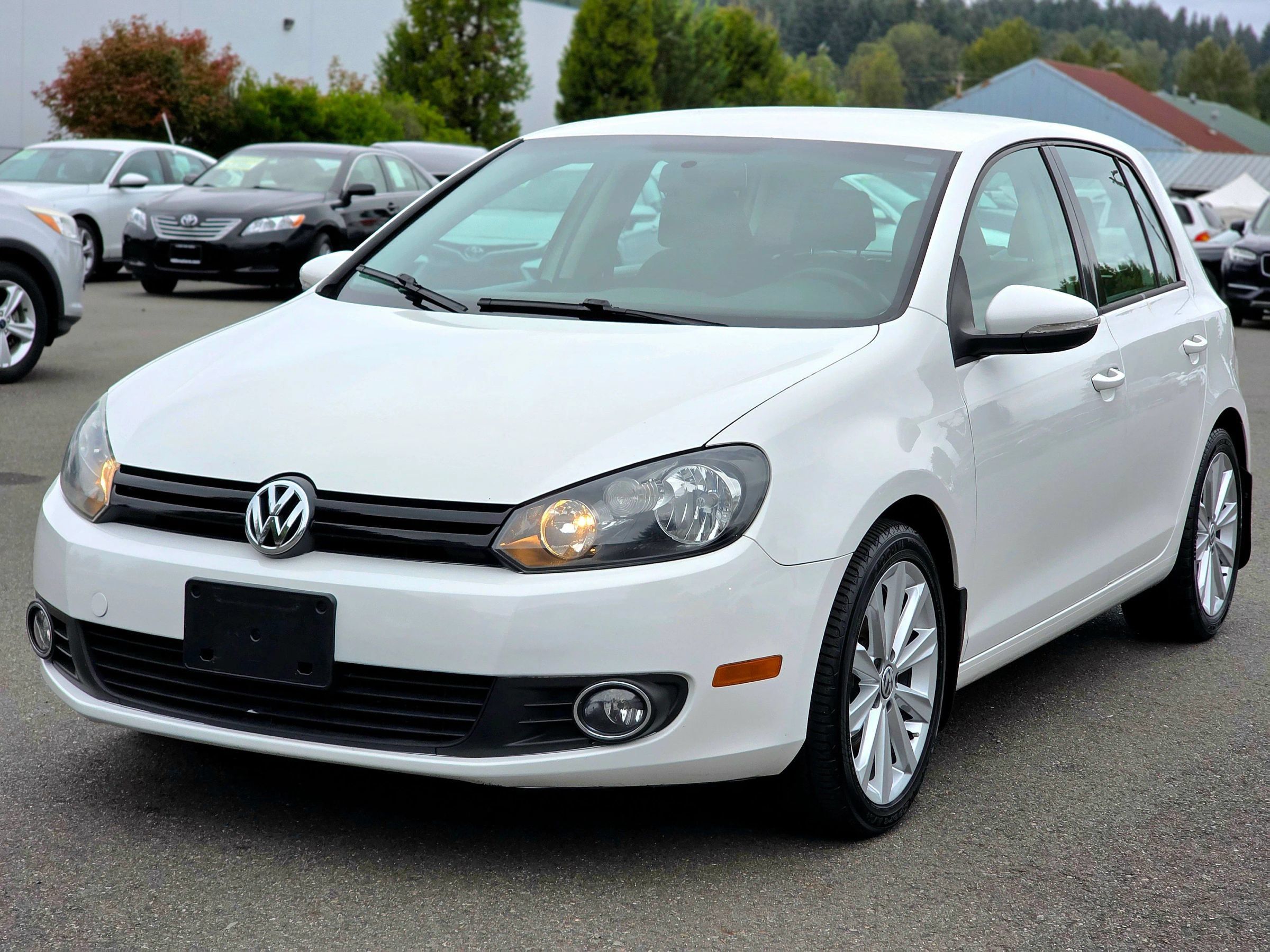 Used 2013 Volkswagen Golf TDI FWD image 5