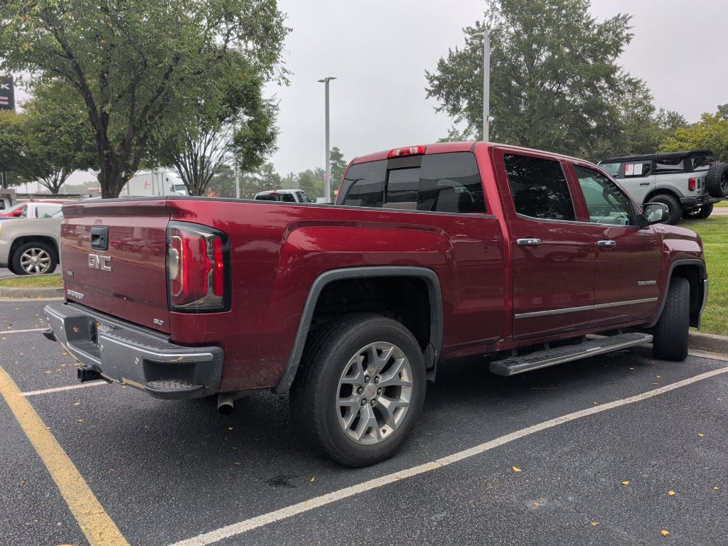 Used 2018 GMC Sierra 1500 SLT AWD/4WD image 4
