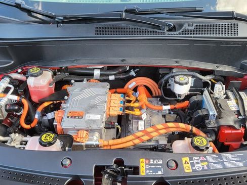 Used 2022 Chevrolet Bolt EUV Premier w/ Sun & Sound Package FWD image 39