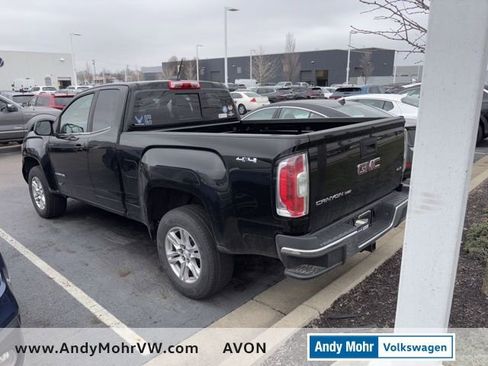 Used 2019 GMC Canyon SLE w/ SLE Convenience Package image 2