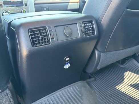 Used 2018 Toyota Tundra Limited w/ Limited Premium Package AWD/4WD image 37