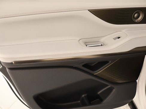 New 2026 Lincoln Navigator L Black Label w/ Black Label Special Edition image 19