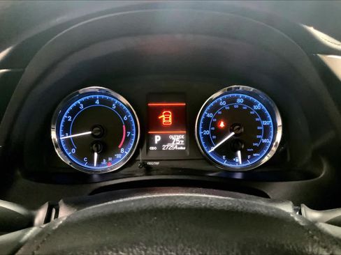 Used 2018 Toyota Corolla LE FWD image 26