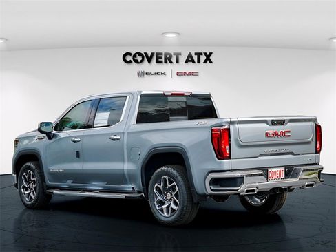 New 2026 GMC Sierra 1500 SLT image 5