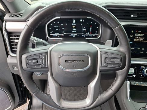 Used 2022 GMC Sierra 1500 Denali w/ Technology Package image 19