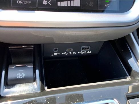 Used 2025 Subaru Outback Onyx Edition XT AWD/4WD image 15