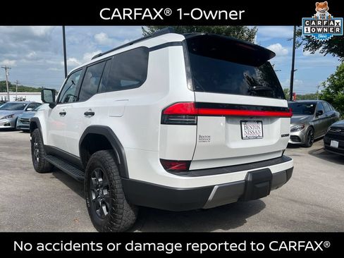 Used 2024 Lexus GX 550 AWD/4WD image 3