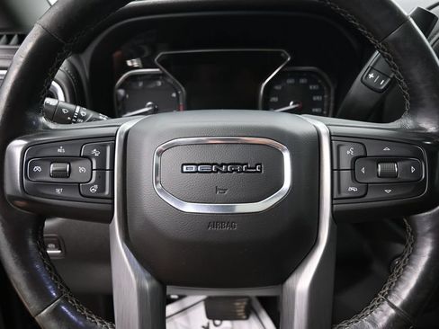 Used 2022 GMC Sierra 3500 Denali w/ Denali Ultimate Package AWD/4WD image 18