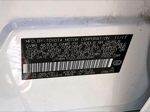 Used 2018 Lexus IS 300 w/ Comfort Package RWD image 34