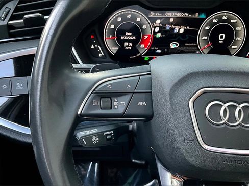 Used 2024 Audi Q3 2.0T Premium Plus image 11