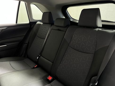 Certified 2025 Toyota RAV4 XLE FWD image 22