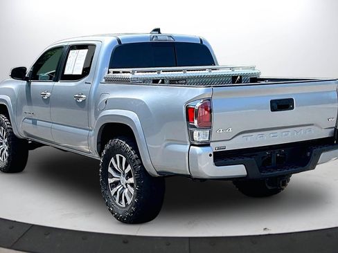 Used 2021 Toyota Tacoma Limited AWD/4WD image 6