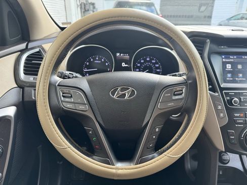 Used 2017 Hyundai Santa Fe Sport image 6