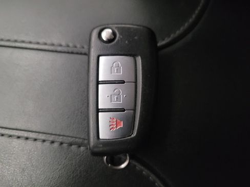 Used 2018 Nissan Rogue Sport S w/ S Appearance Package FWD image 32