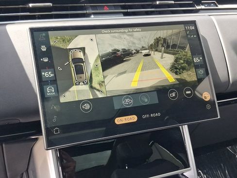 Used 2024 Land Rover Range Rover Long Wheelbase SE AWD/4WD image 25