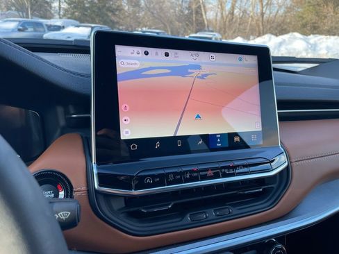 Used 2025 Jeep Compass Limited w/ Elite Group image 15