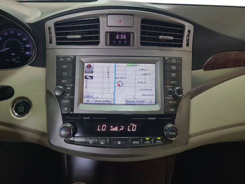 Used 2011 Toyota Avalon Limited FWD image 14