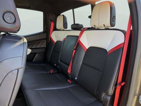 Used 2024 GMC Canyon AT4X AWD/4WD image 34