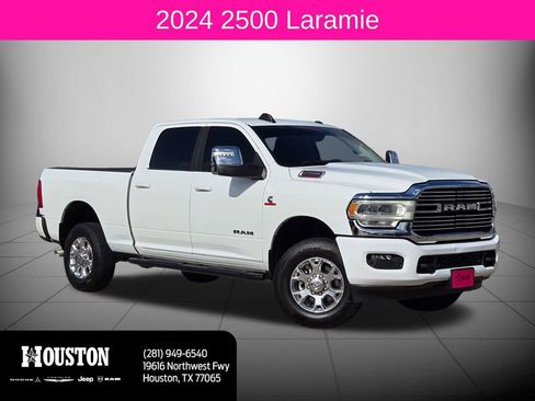 Used 2024 RAM 2500 Laramie AWD/4WD image 1