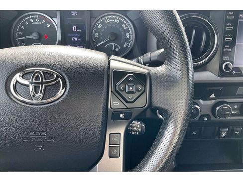 Used 2021 Toyota Tacoma TRD Off-Road image 21