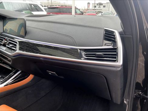 Used 2022 BMW X7 xDrive40i w/ M Sport Package image 13