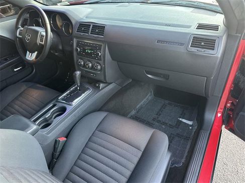 Used 2013 Dodge Challenger R/T w/ Electronics Convenience Group image 26