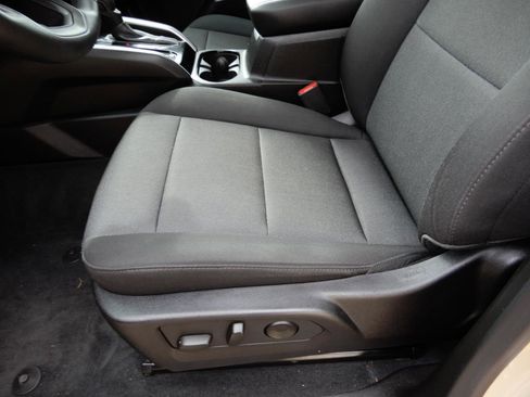 Used 2023 Chevrolet Colorado W/T w/ WT Convenience Package II AWD/4WD image 13