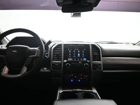 Used 2019 Ford F250 Lariat w/ Lariat Ultimate Package AWD/4WD image 20