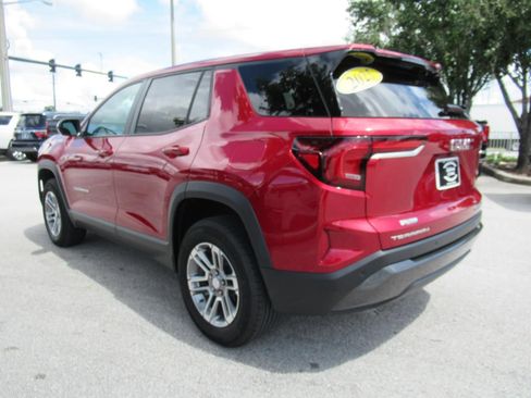 Used 2025 GMC Terrain Elevation FWD image 5