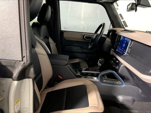 Certified 2024 Ford Bronco Wildtrak image 6