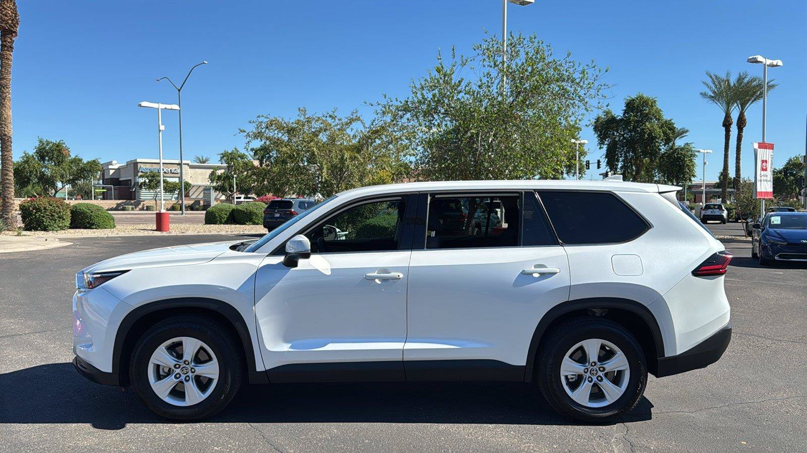 Certified 2026 Toyota Grand Highlander FWD image 5