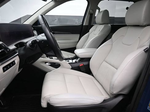 Used 2023 Kia Telluride SX FWD image 11