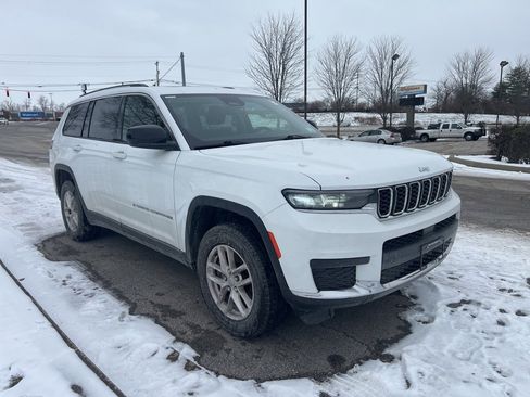 Used 2021 Jeep Grand Cherokee L Laredo w/ Luxury Tech Group I image 3