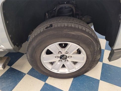 Used 2017 Chevrolet Silverado 1500 LT w/ All Star Edition image 10