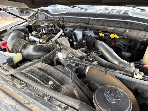 Used 2019 Ford F350 Platinum w/ Platinum Ultimate Package AWD/4WD image 58