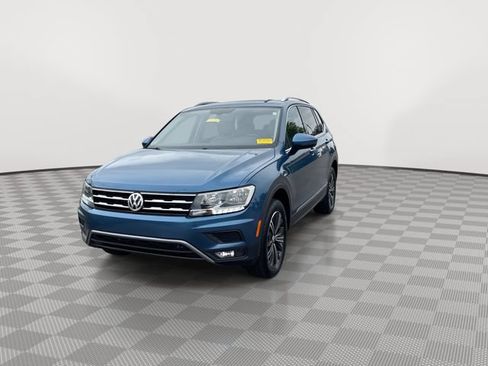 Used 2018 Volkswagen Tiguan SEL AWD/4WD image 5