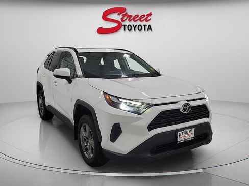 Certified 2024 Toyota RAV4 XLE AWD/4WD image 5