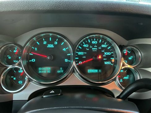 Used 2014 GMC Sierra 2500 SLE w/ SLE Preferred Package image 27