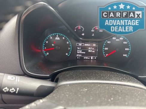 Used 2022 Chevrolet Colorado LT w/ LT Convenience Package image 8