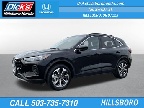 Used 2024 Ford Escape Platinum image 1